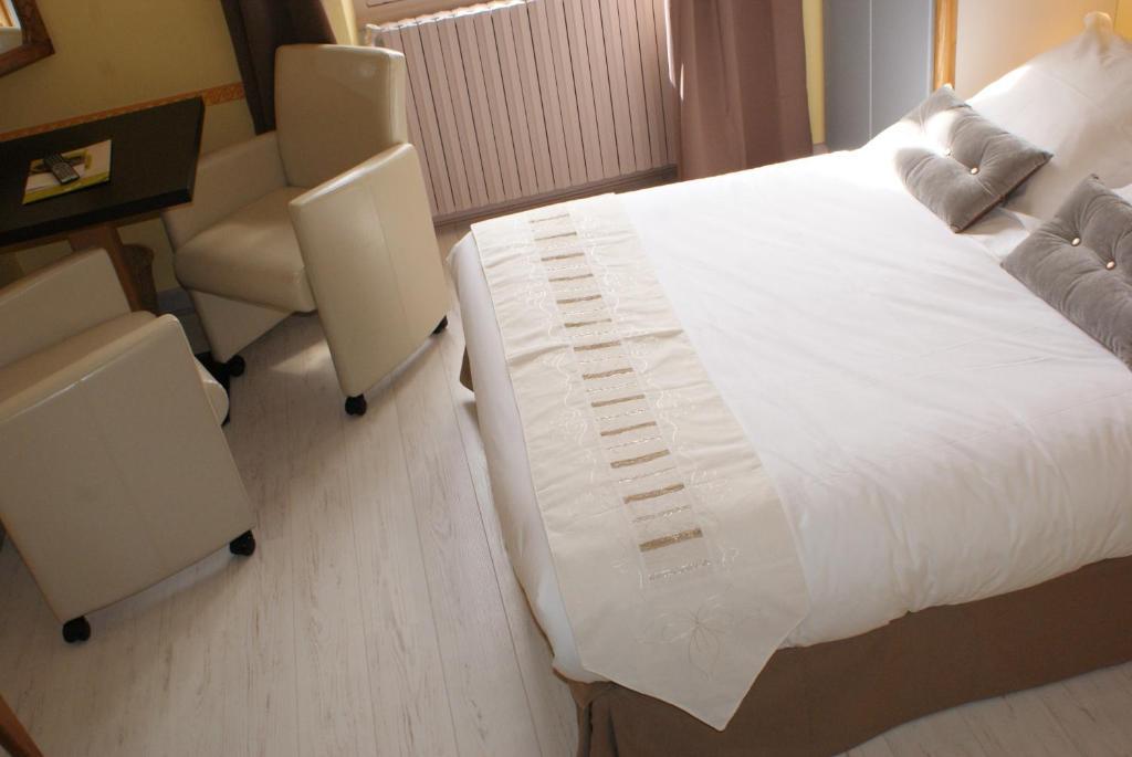 Bergerie Du Chateau - Lacapelle Marival Phòng bức ảnh